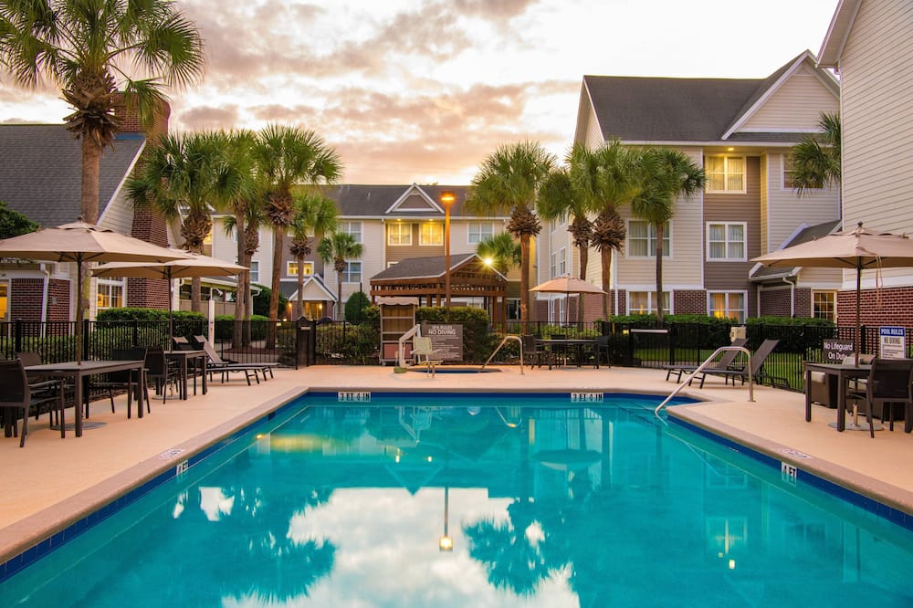 2 bedroom hotels jacksonville fl | residence inn by marriott jacksonville butler boulevard
